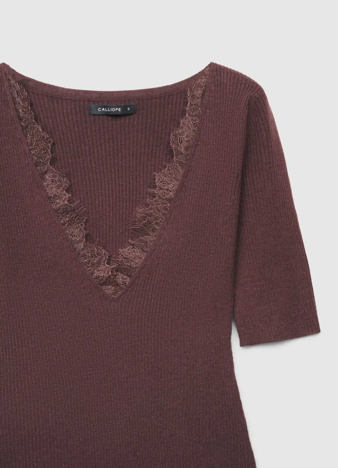 Calliope Body maglia costine scollo V pizzo dentelle
