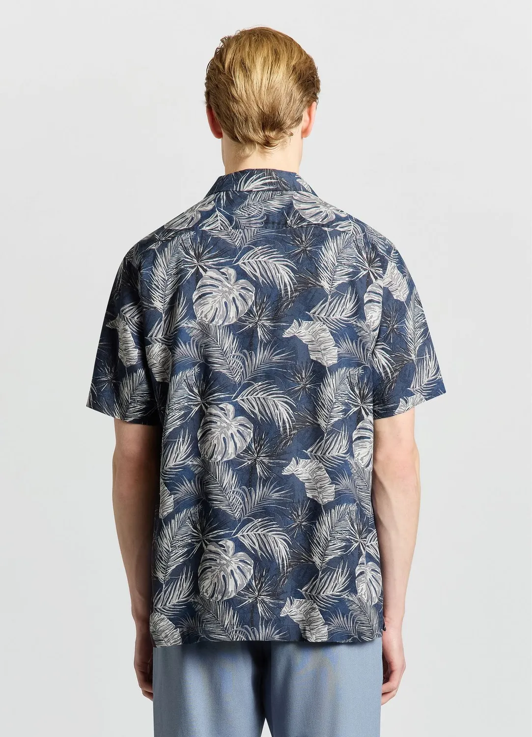 Calliope Chemise bowling homme feuilles manches courtes