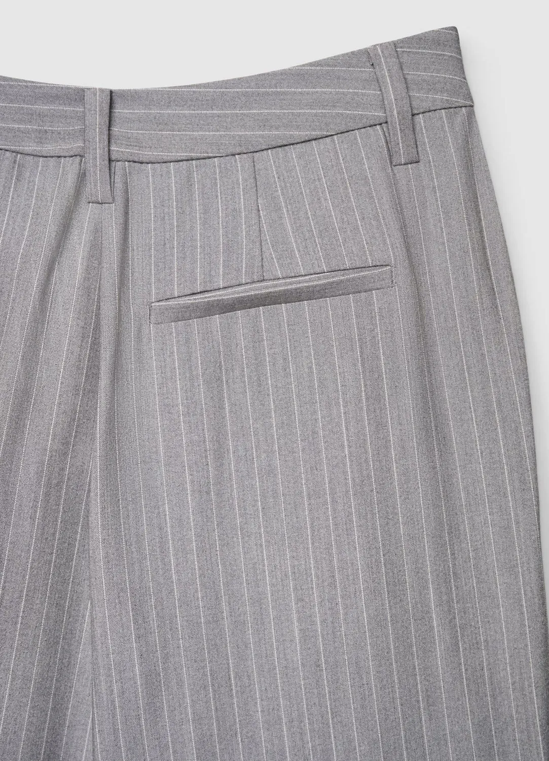 Calliope Pantaloni palazzo gessati pantalon rayé à revers
