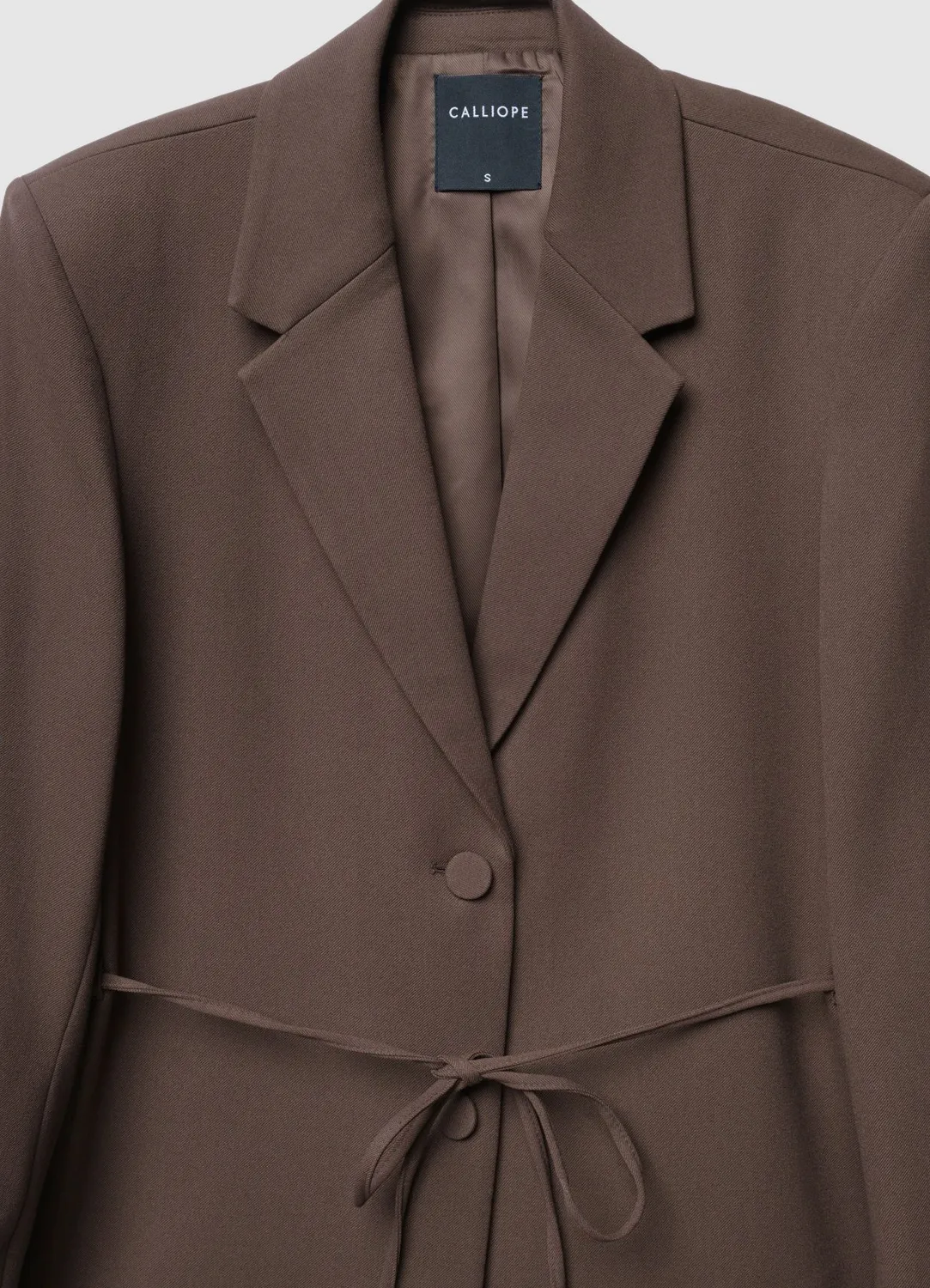 Calliope Laccio in Vita veste femme unie à nouer