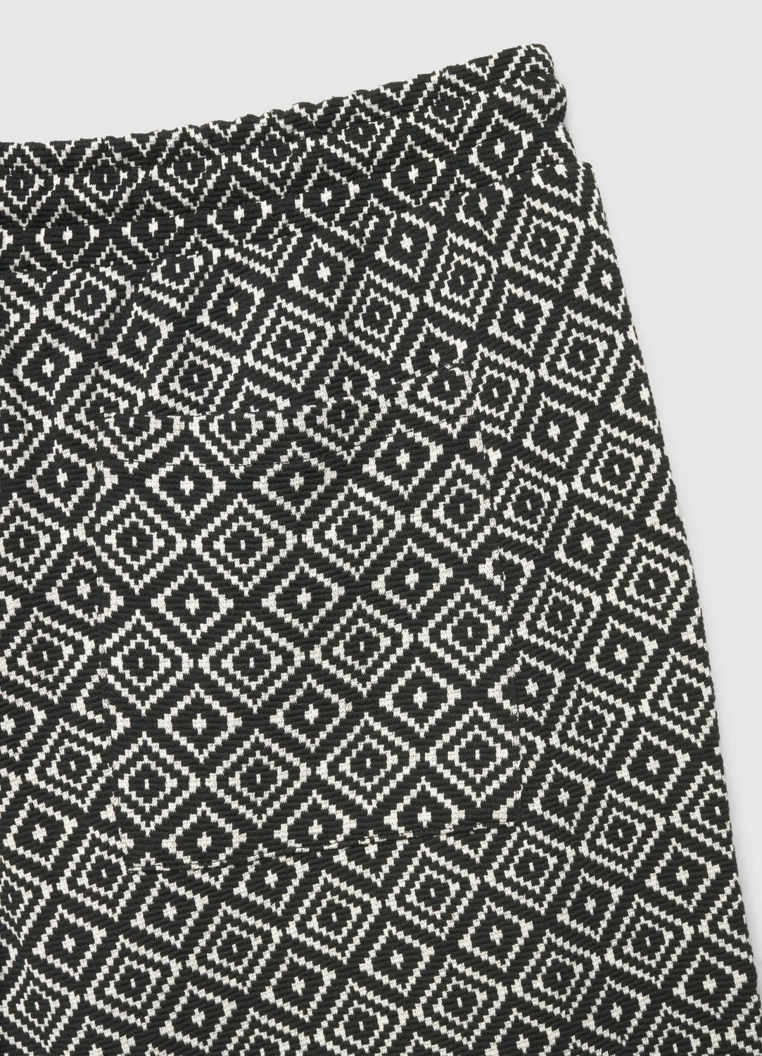 Calliope short sport homme motif géométrique