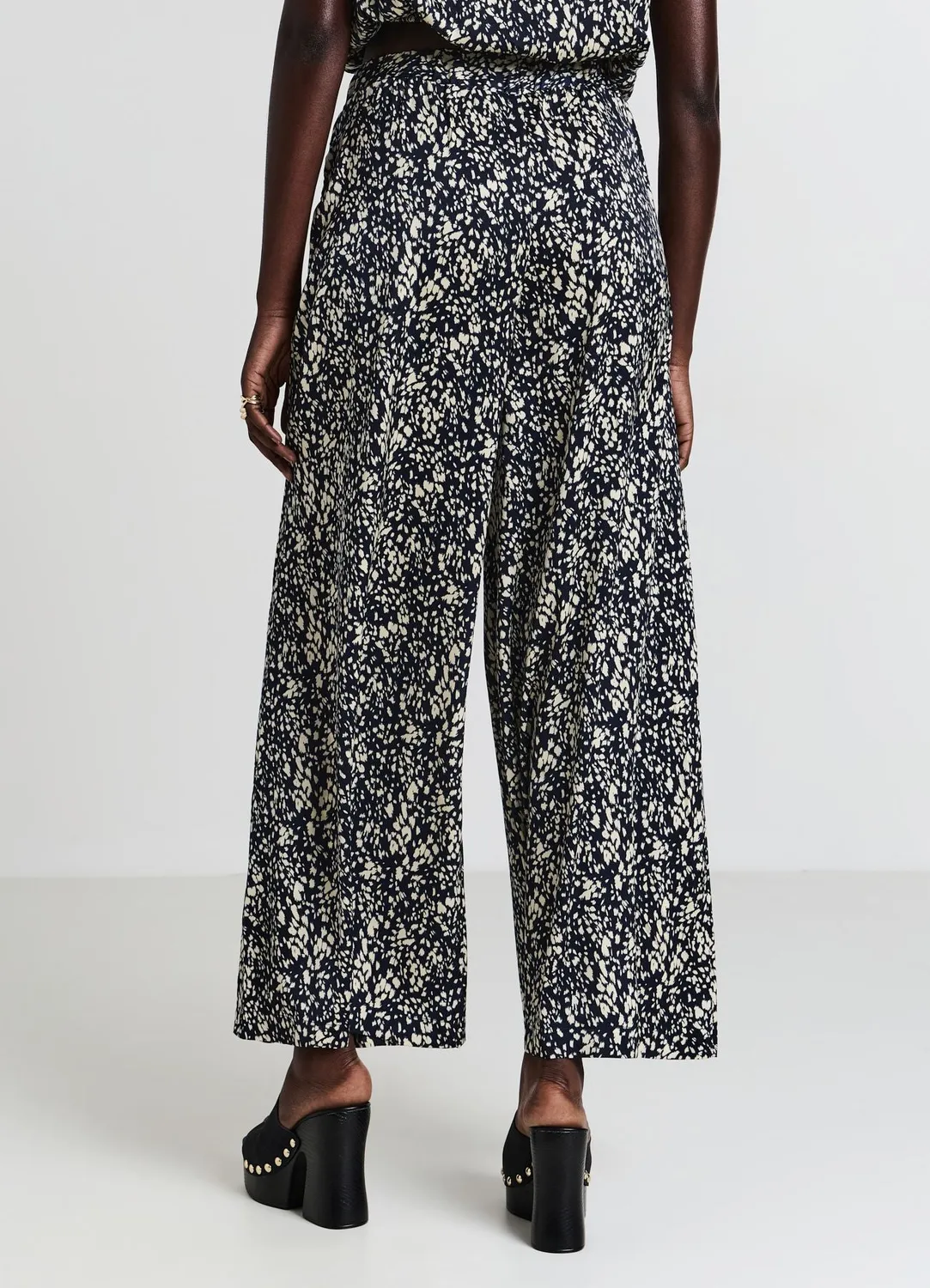 Calliope jupe-short satin fantaisie femme regular