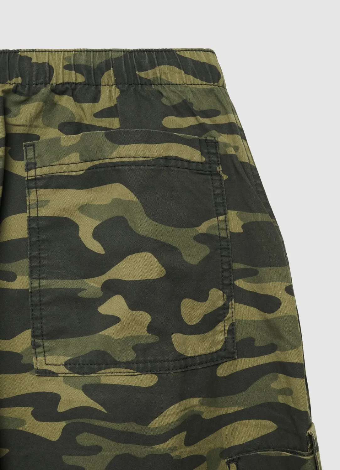 Calliope pantalon cargo camouflage femme cordon