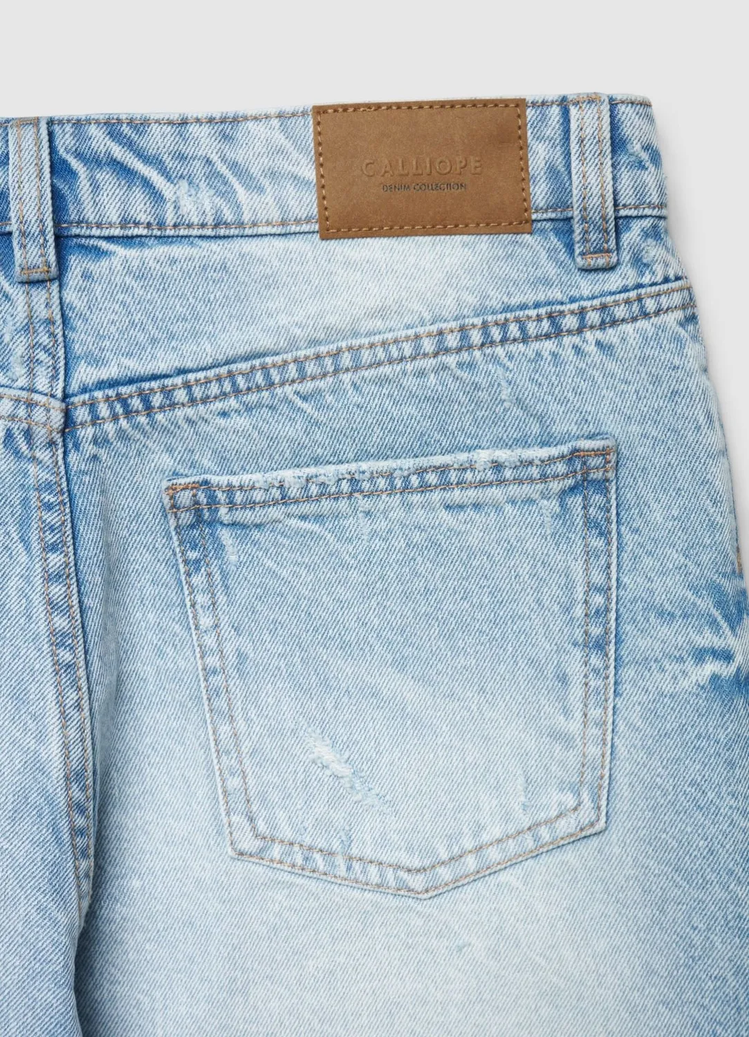 Calliope Short jean mom femme effrangé